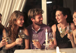 6 Tinder Tips To Revolutionize Your Dating Experience by Charles Sledge