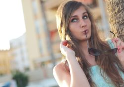 A Simple Mind Trick That'll Have You Getting Laid Like Tile In No Time by Charles Sledge