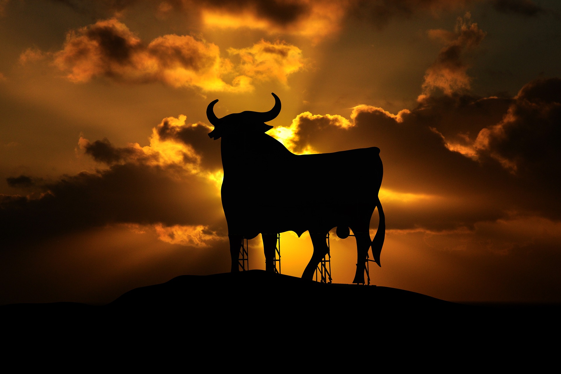 3 Ways To Raise Your Testosterone Naturally by Charles Sledge