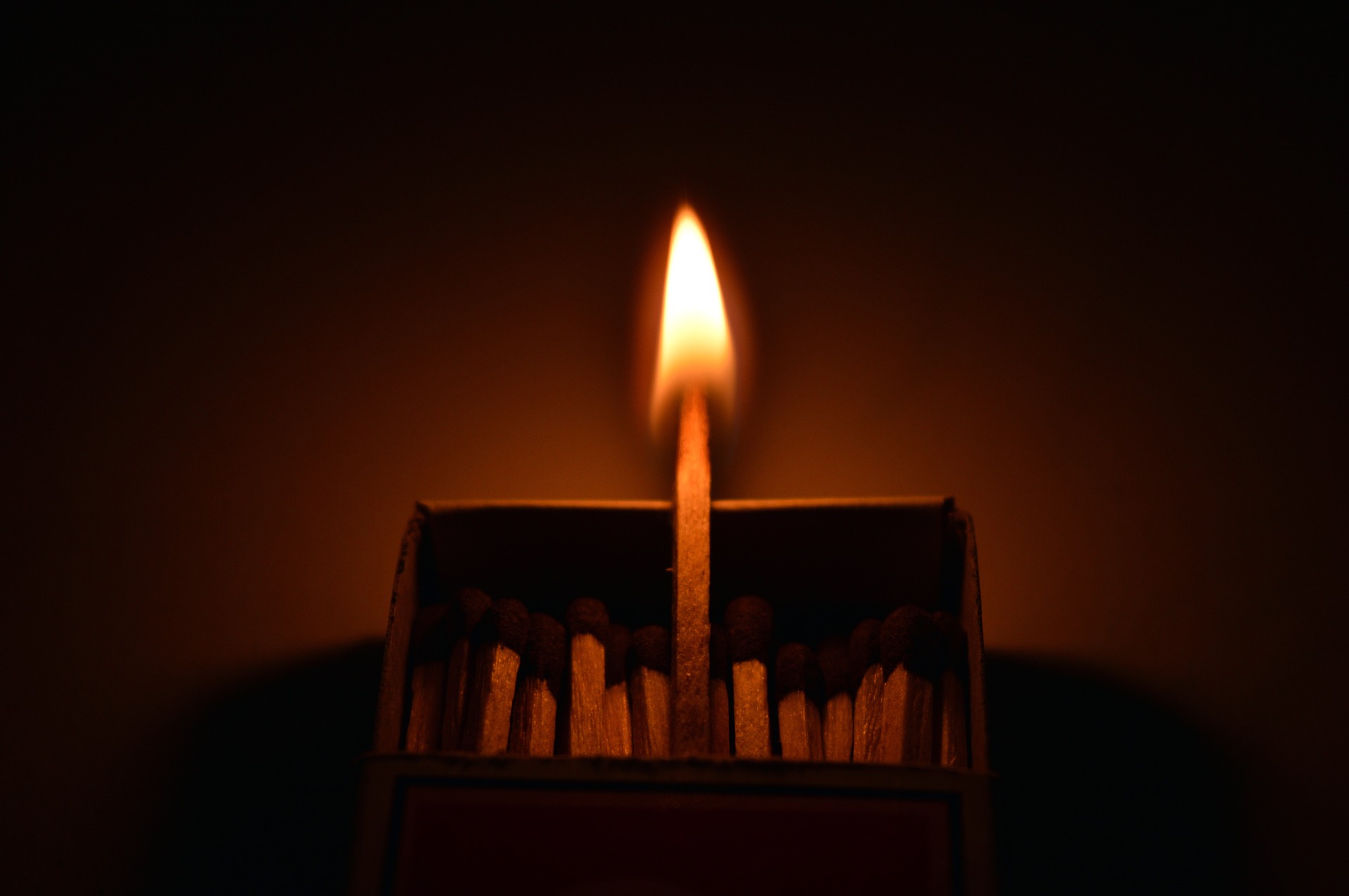 The 2 Most Effective Ways To Stand Out As A Entrepreneurial Small Business by Charles Sledge